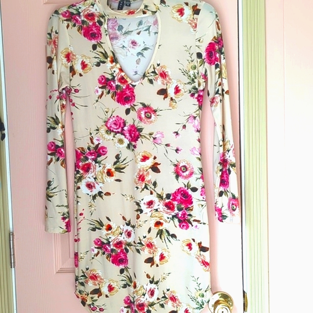 Floral Long-sleeved Dress, Size M